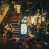 LIVE MUSIC