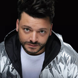 Kev Adams 18+