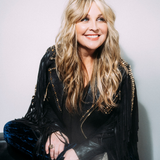 Sunny Sweeney, Claudia Hoyser