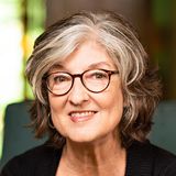 Barbara Kingsolver discusses PARTITA at a live POURED OVER podcast taping!
