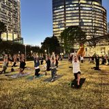 Yoga en Español presentado por UTHealth Houston