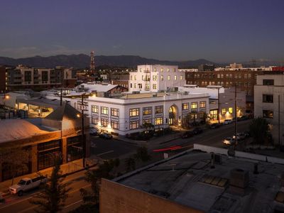 Galleries That Put LA on the Art World Map