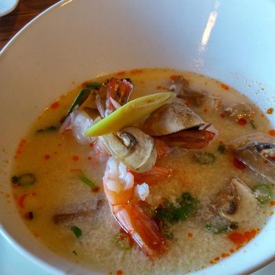 Sumran Thai Cuisine • ★4.5 (738) on OverlookMaps.com
