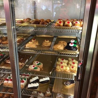 Patsy's Italian Bakery • ★4.5 (131) on OverlookMaps.com