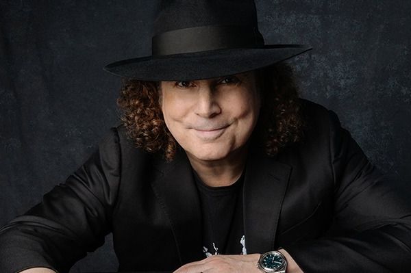 Boney James (9:00 PM)
